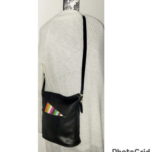 バッグ Vintage Coach Bleecker Bucket Bag Black Vintage refurbished Coach “Bleeker” Bucket Bag – Women's
